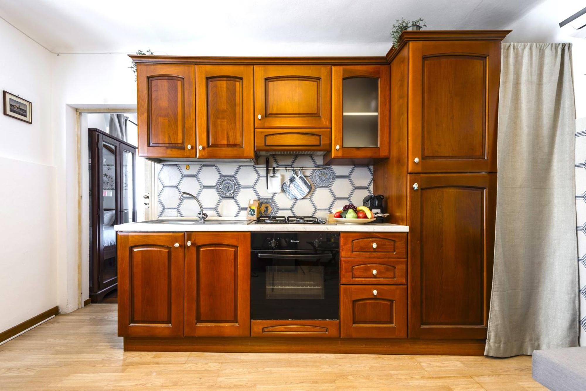 Hostly - La Spina Apartment
