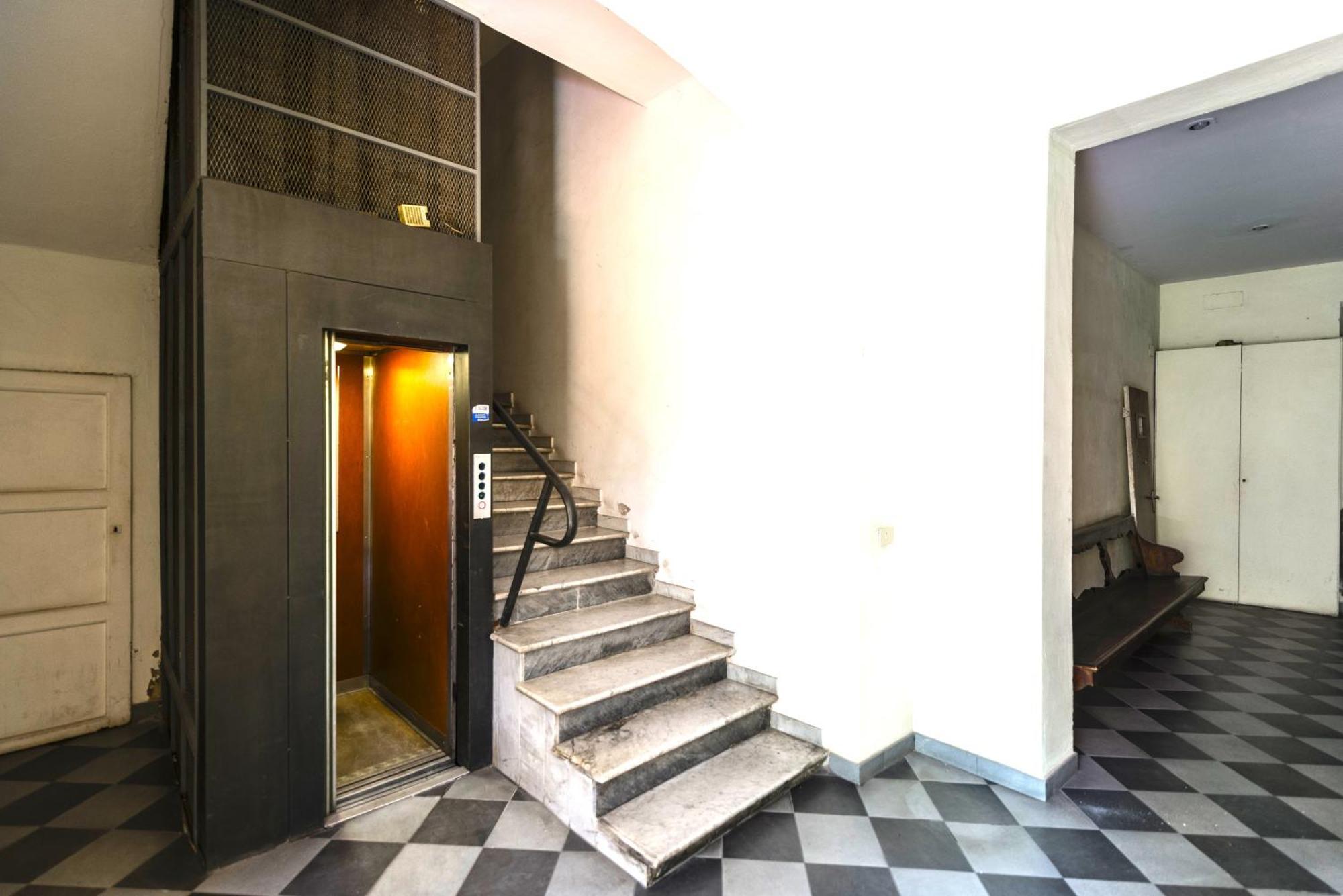 Hostly - La Spina Apartment *